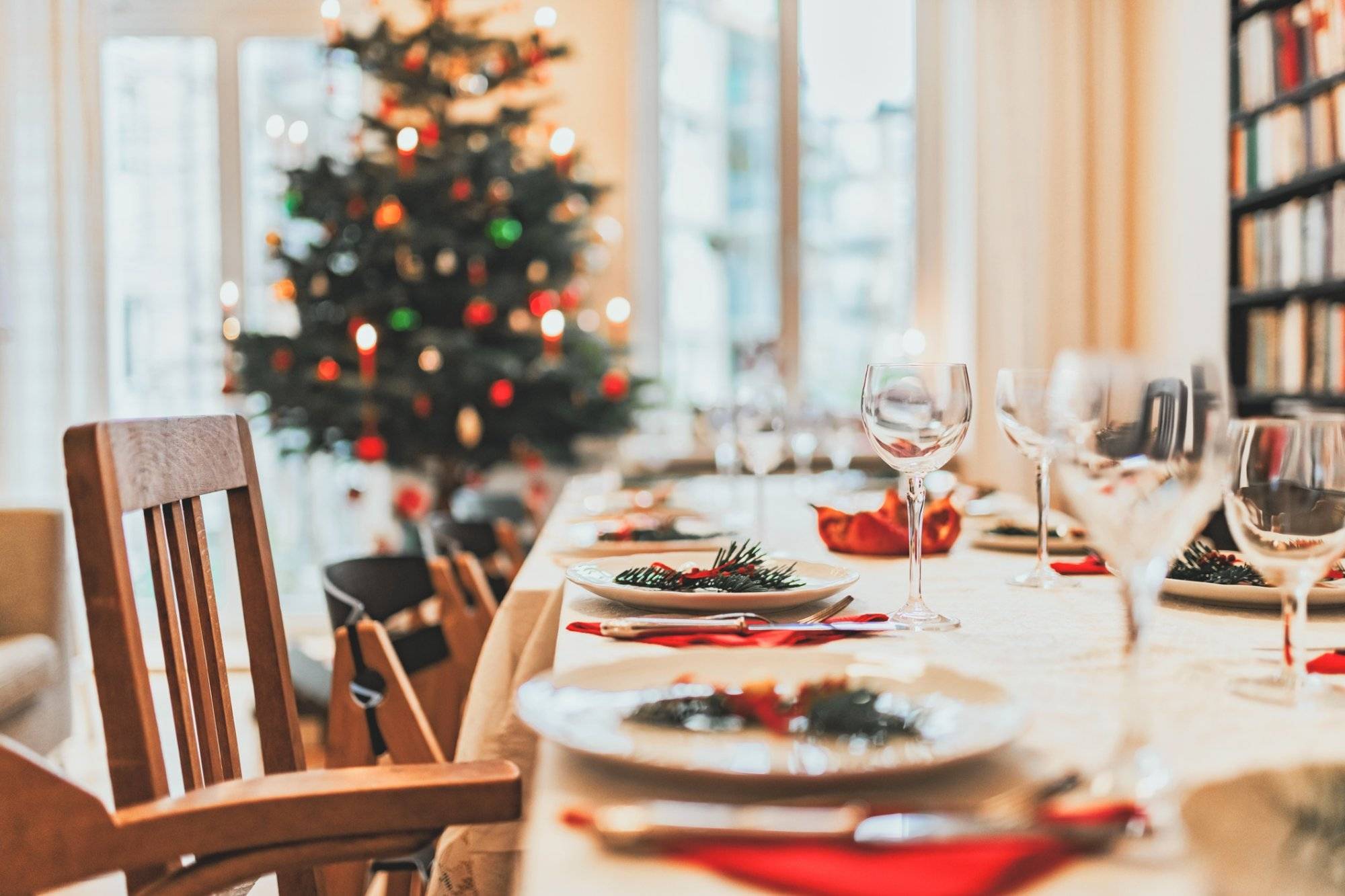 christmas dining table festive decorated christmas dining table